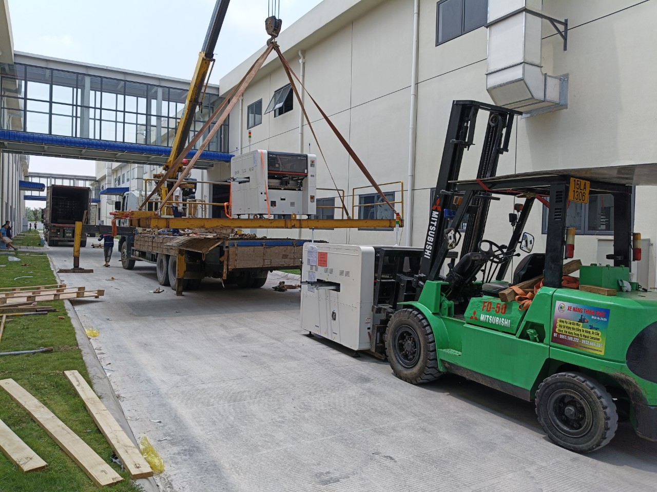 Cho thuê Xe cẩu hàng chuyên chở container tại Hải Phòng